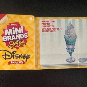Elsa Frozen soft serve ice cream cone
Mini Brands Create Disney Snacks